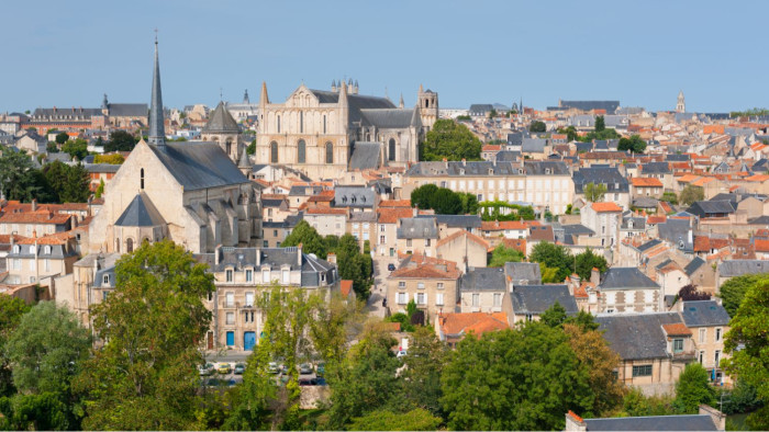 Réglementations et Urbanisme : Construire dans la Vienne