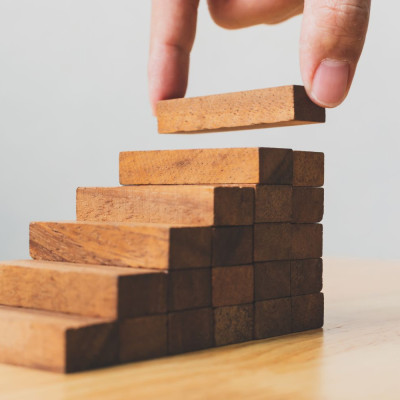 Les 5 étapes cruciales de la construction d'une maison