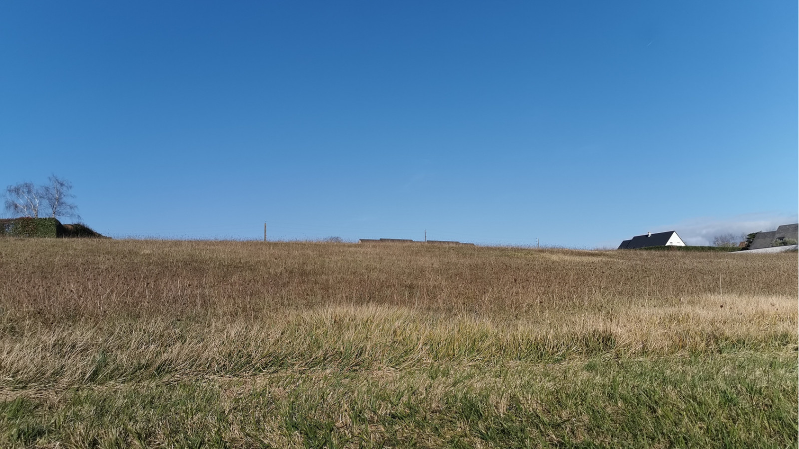 Terrain constructible de 591m2 à Montbazon