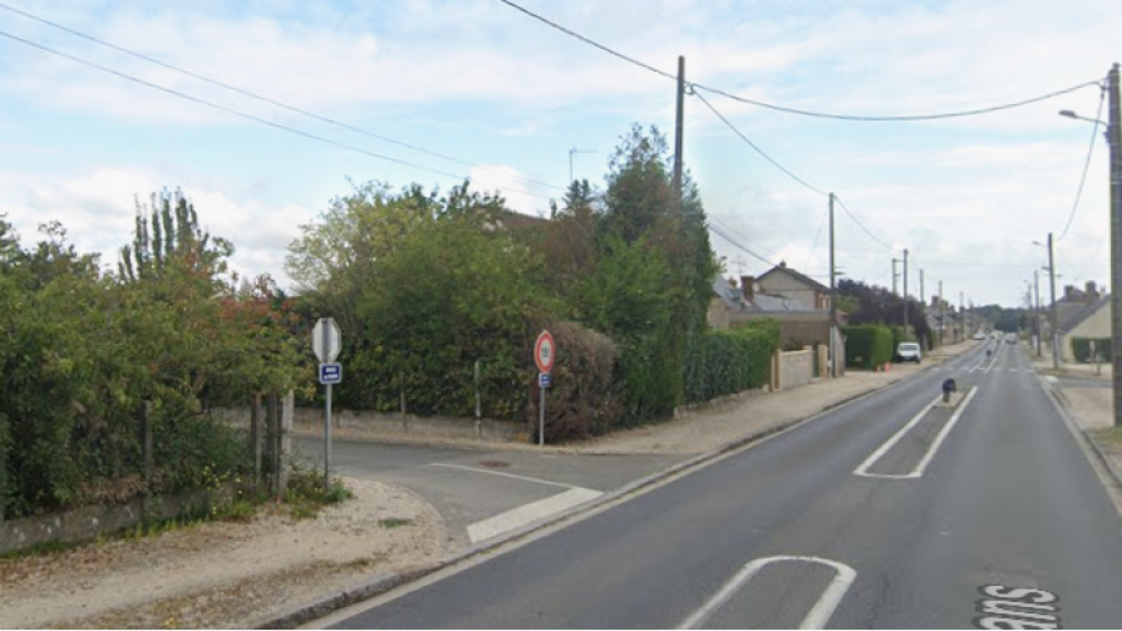 Terrain constructible de 423m2 à Saint-Lyé-la-Forêt