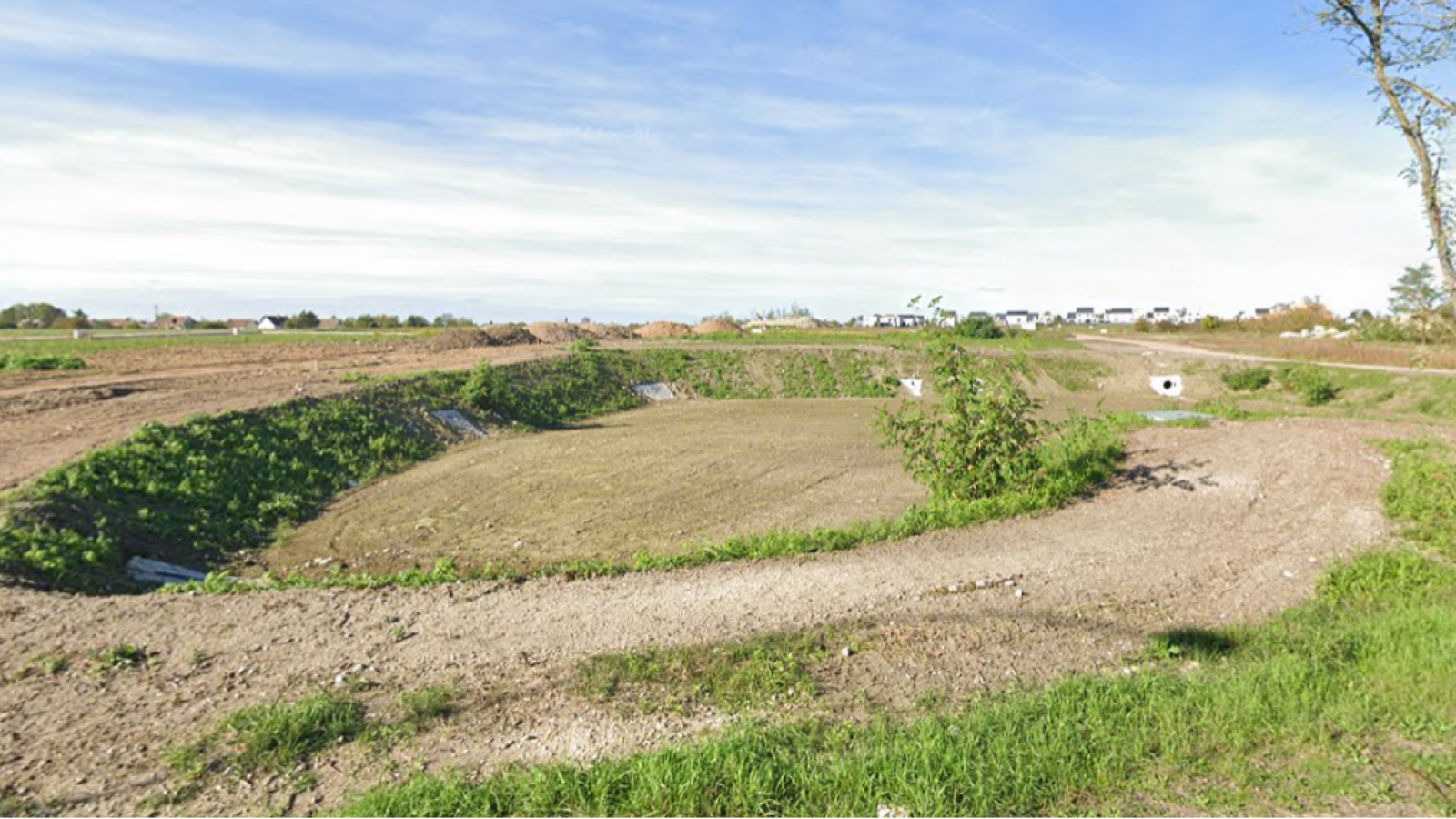 Terrain constructible de 540m2 à Ingré