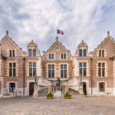 5 bonnes raisons de faire construire sa maison sur-mesure à Orléans