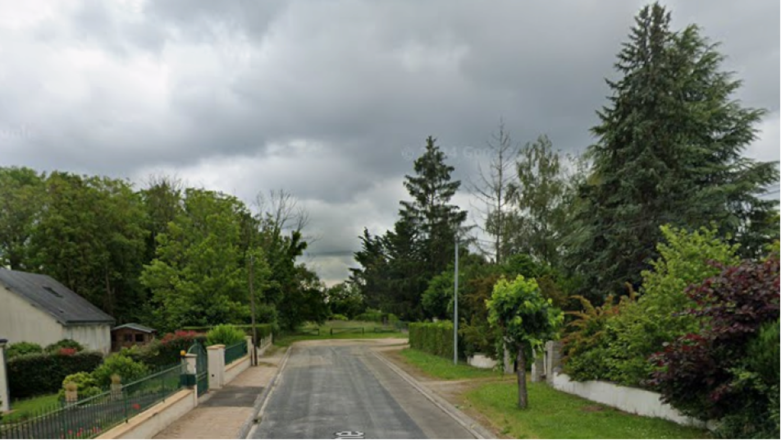 Terrain constructible de 632m2 à Baule