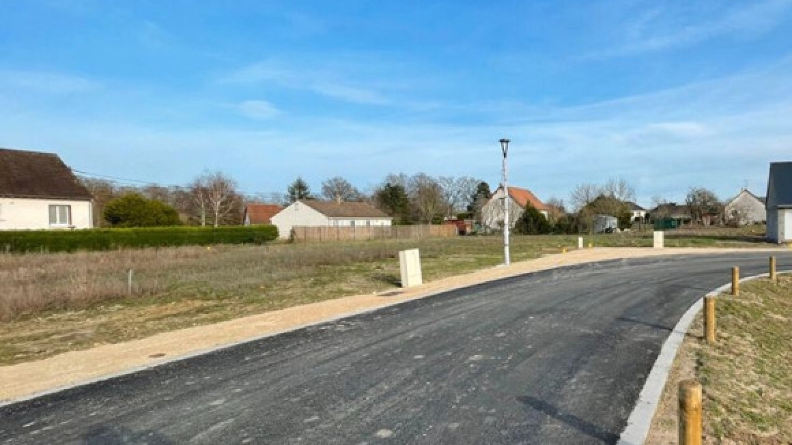 Terrain constructible de 756m2 à Dadonville