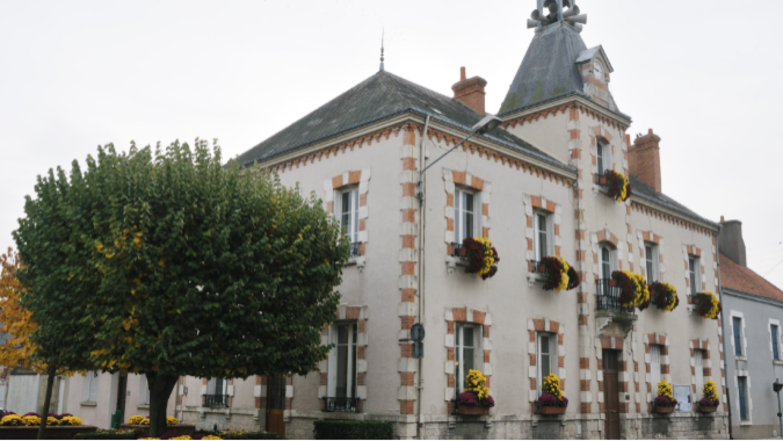 Terrain constructible de 820m2 à Chevilly