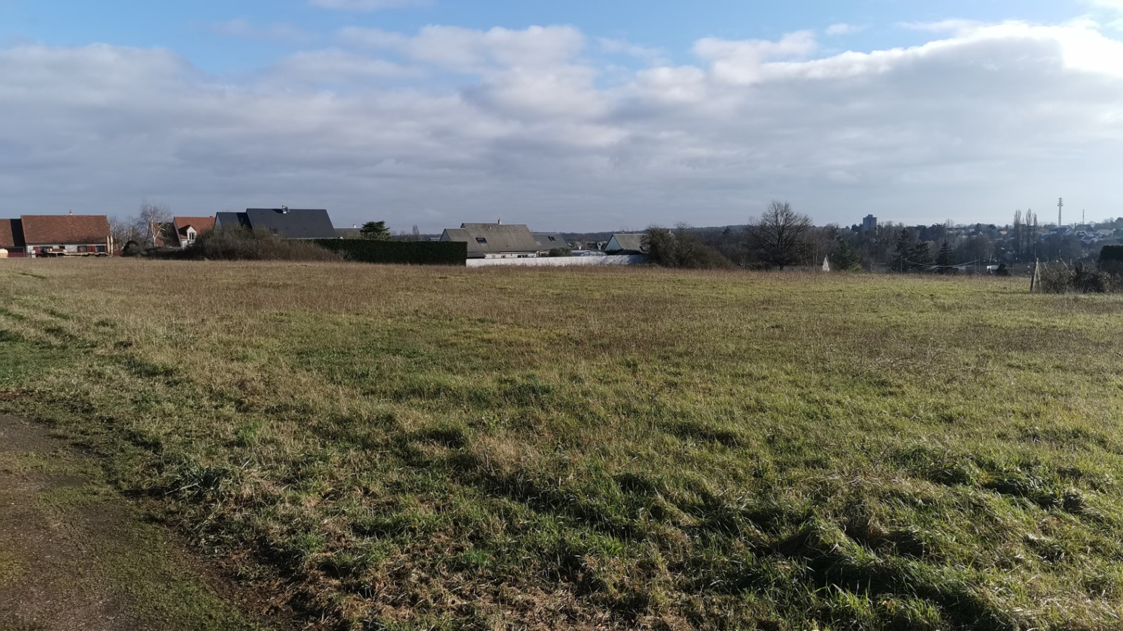 Terrain constructible de 490m2 à Beaumont-Louestault