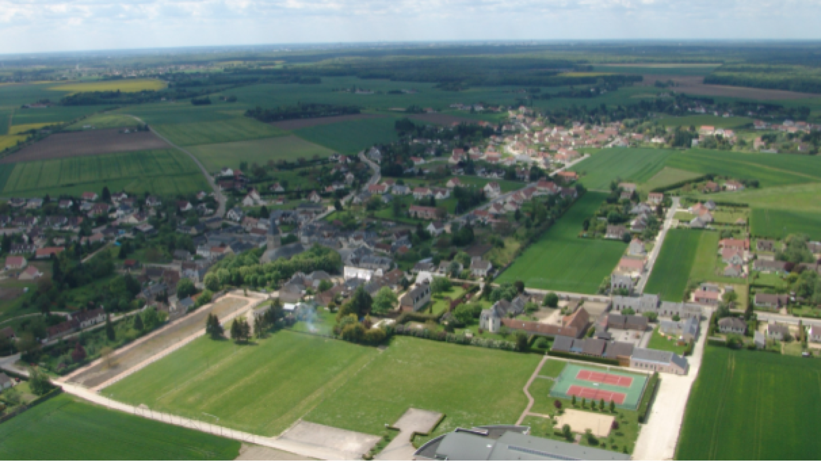 Terrain constructible de 980m2 à Rebréchien