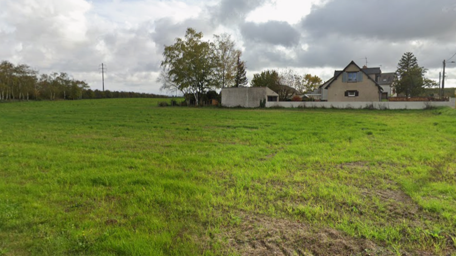 Terrain constructible de 700m2 à Chécy