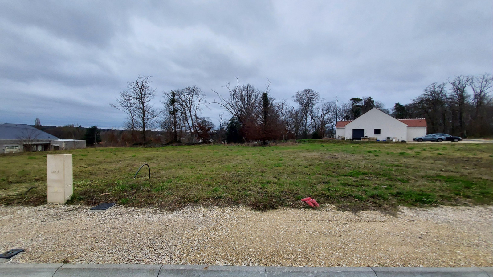 Terrain constructible de 571m2 à Châteaudun