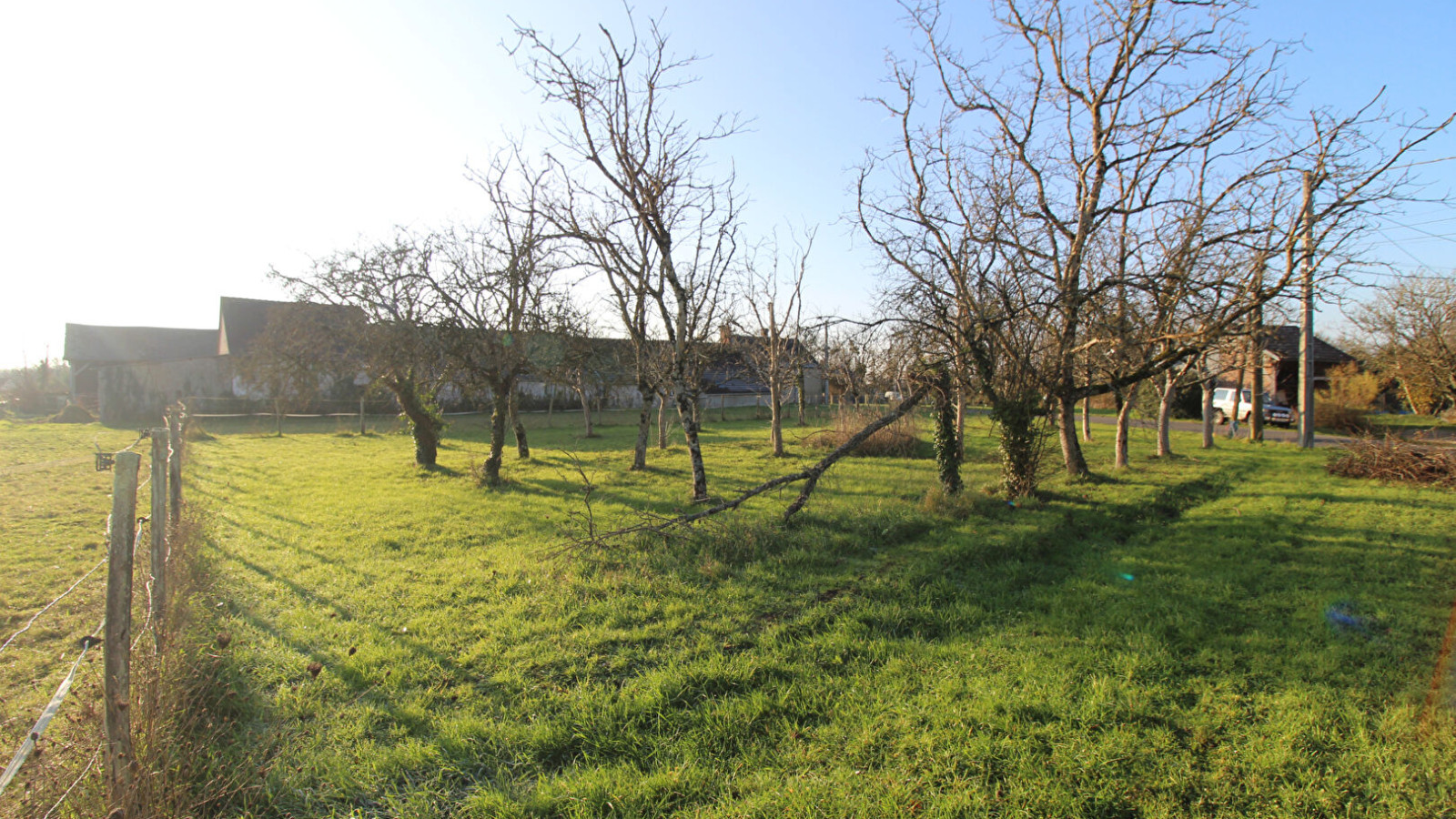 Terrain constructible de 900m2 à Mont-près-Chambord