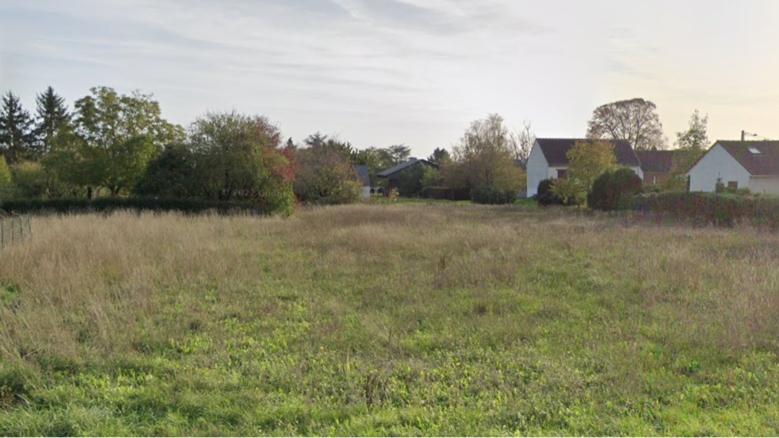 Terrain constructible de 561m2 à Ingré