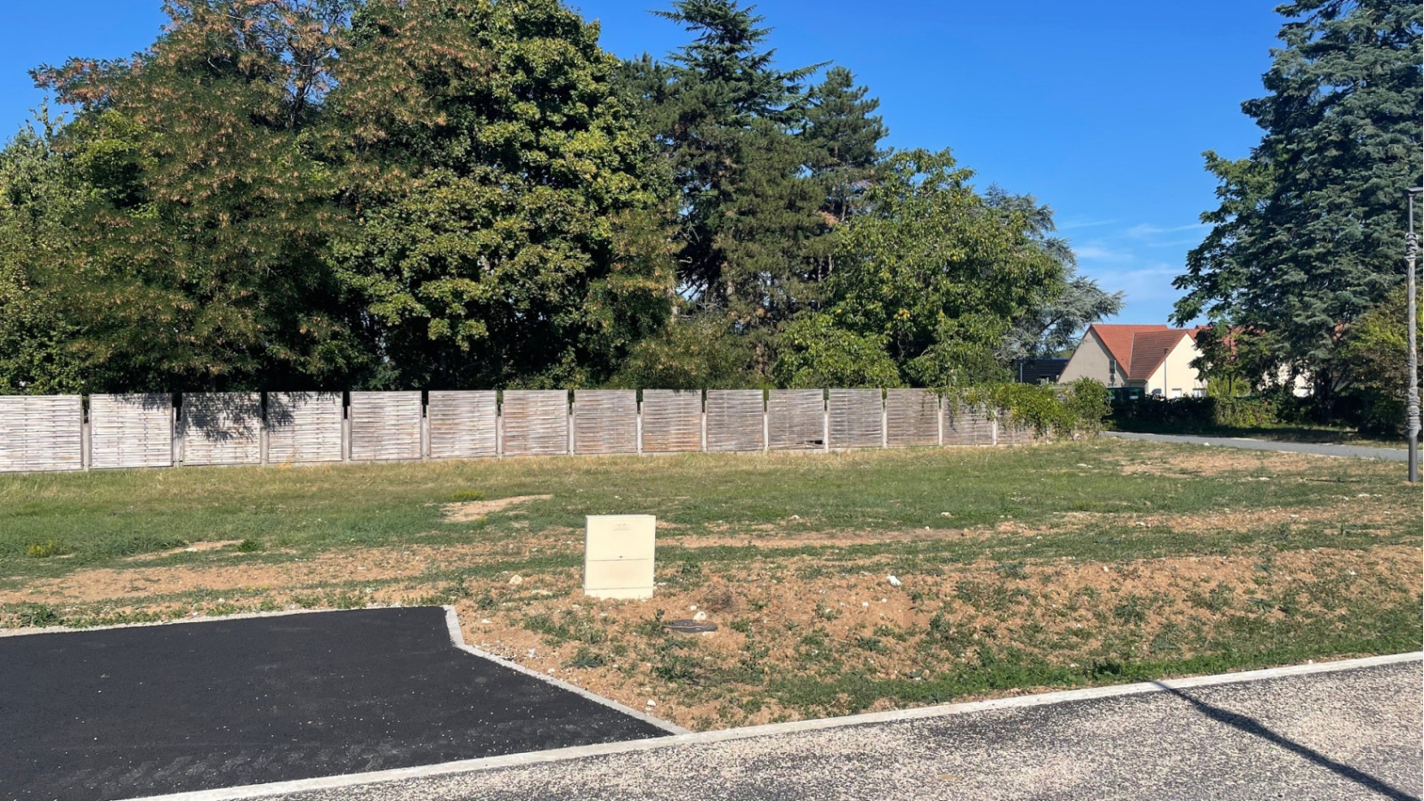 Terrain constructible de 445m2 à Saint-Gervais-la-Forêt