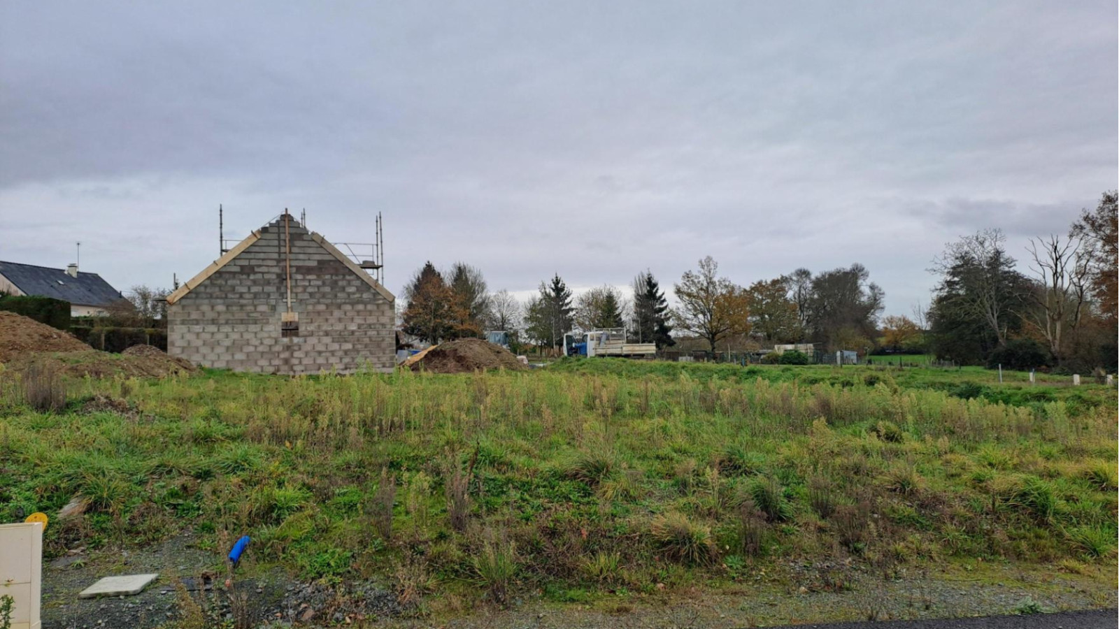 Terrain constructible de 396m2 à Erdre-en-Anjou