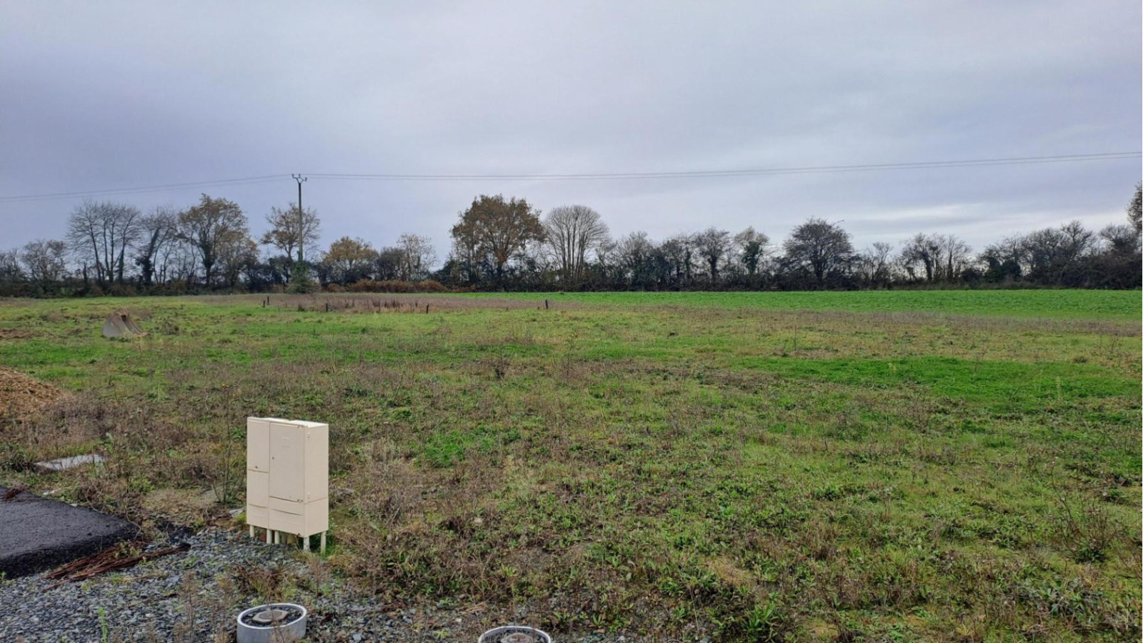 Terrain constructible de 561m2 à Longuenée-en-Anjou