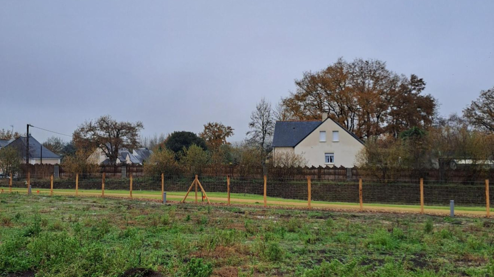 Terrain constructible de 324m2 à Segré-en-Anjou Bleu