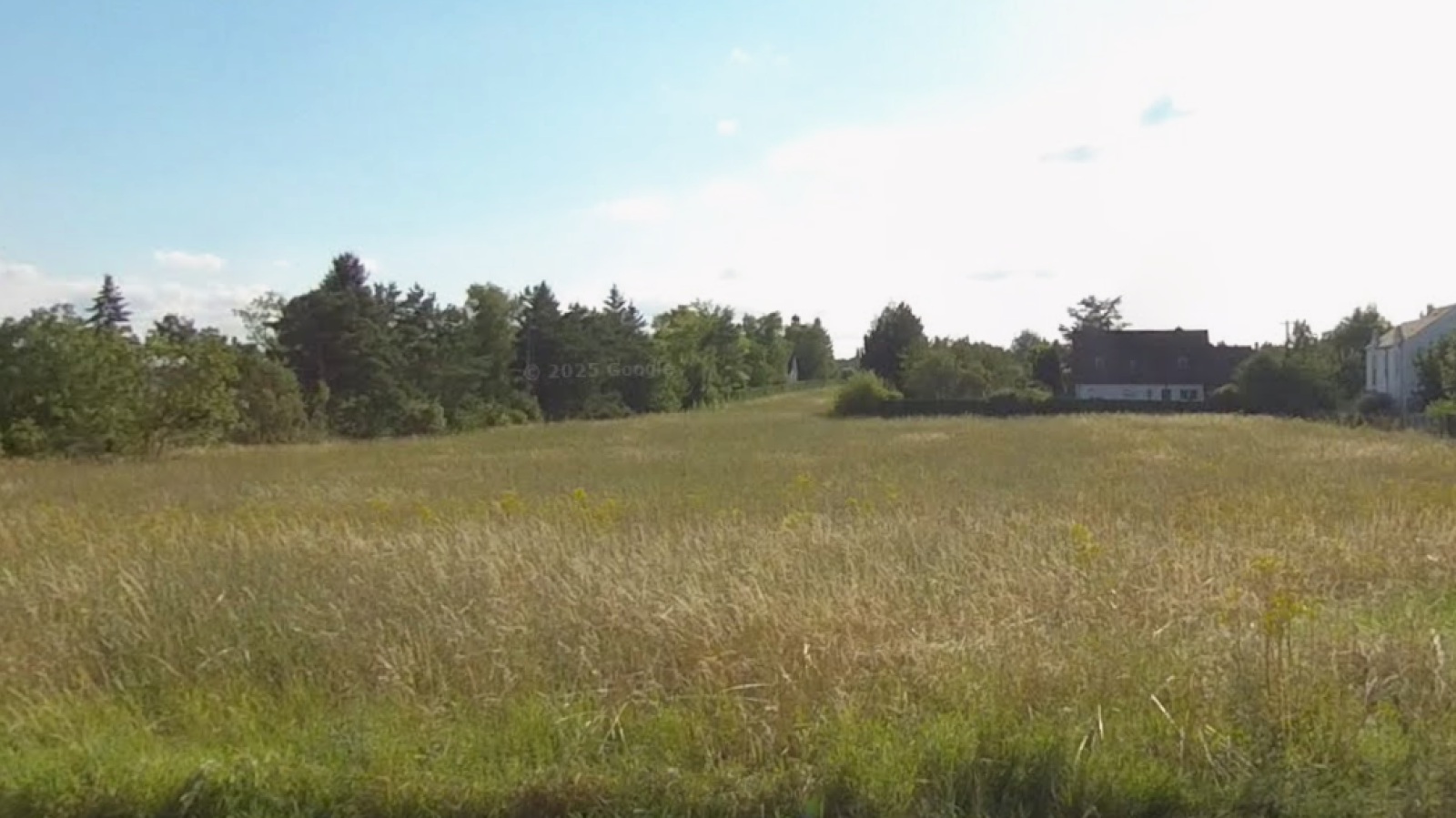 Terrain constructible de 435m2 à Rebréchien