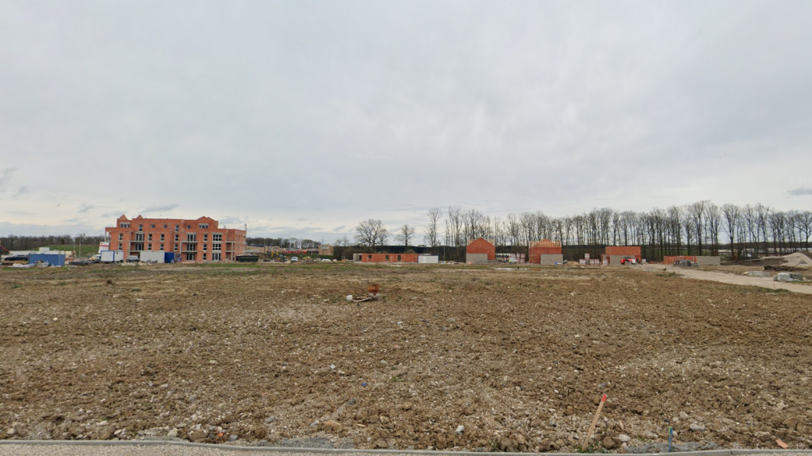 Terrain constructible de 499m2 à Saran