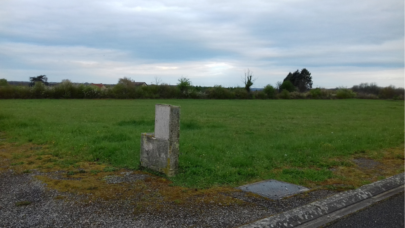 Terrain constructible de 550m2 à Saint-Martin-la-Pallu