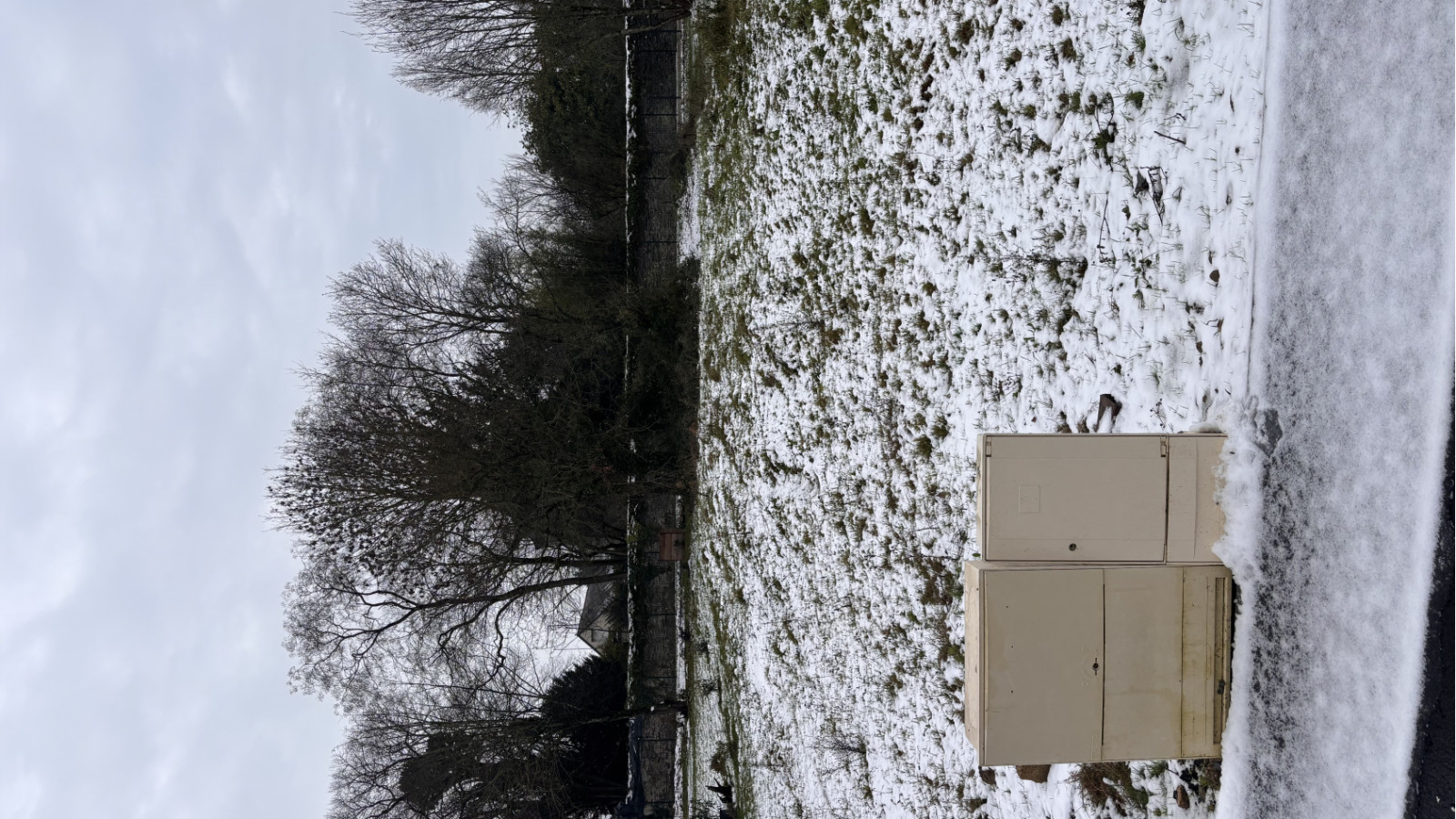 Terrain constructible de 419m2 à Saint-Léger-de-Linières