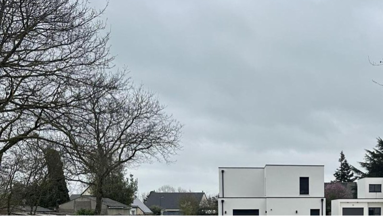 Terrain constructible de 513m2 à Écouflant