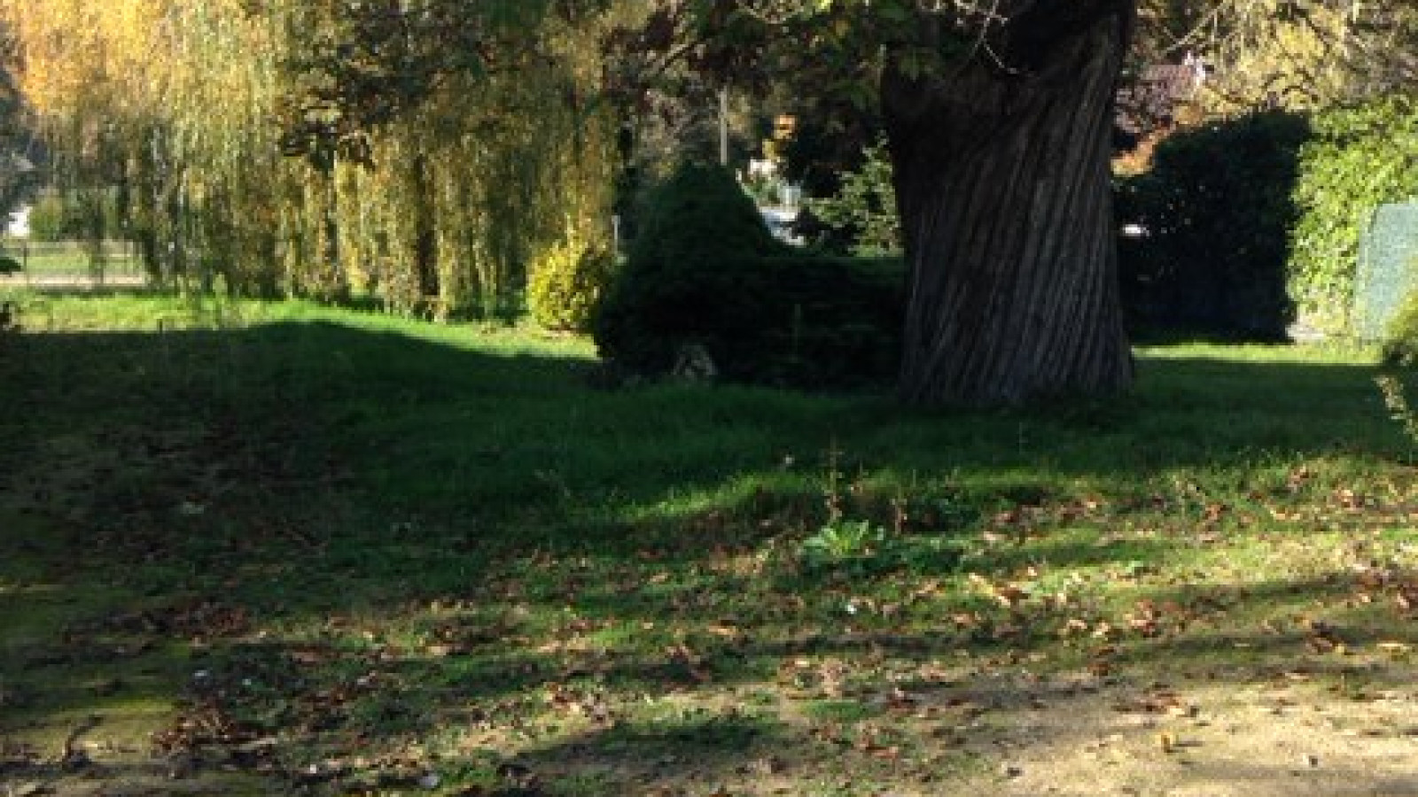 Terrain constructible de 666m2 à Artannes-sur-Indre