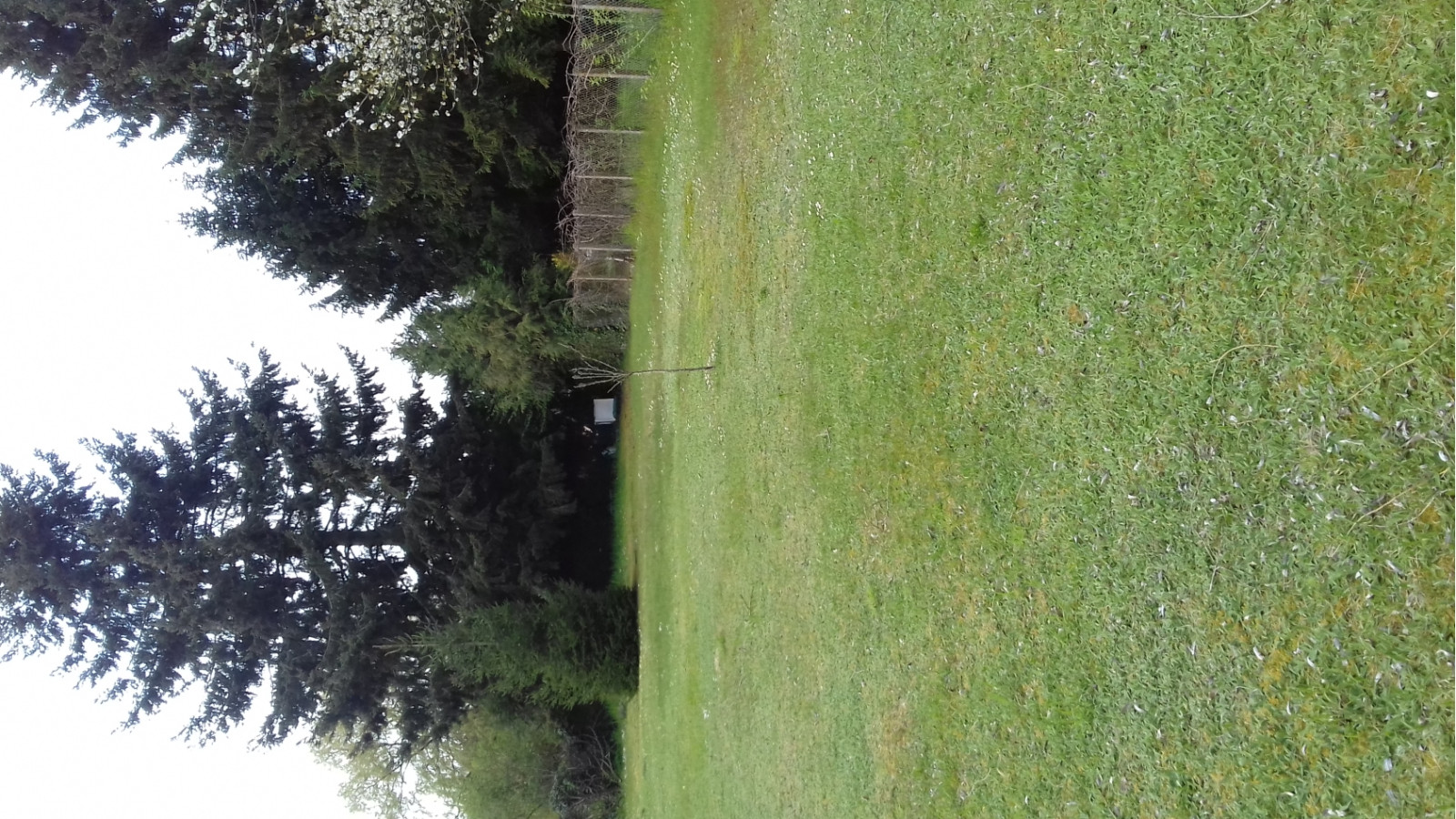 Terrain constructible de 959m2 à Conflans-sur-Loing