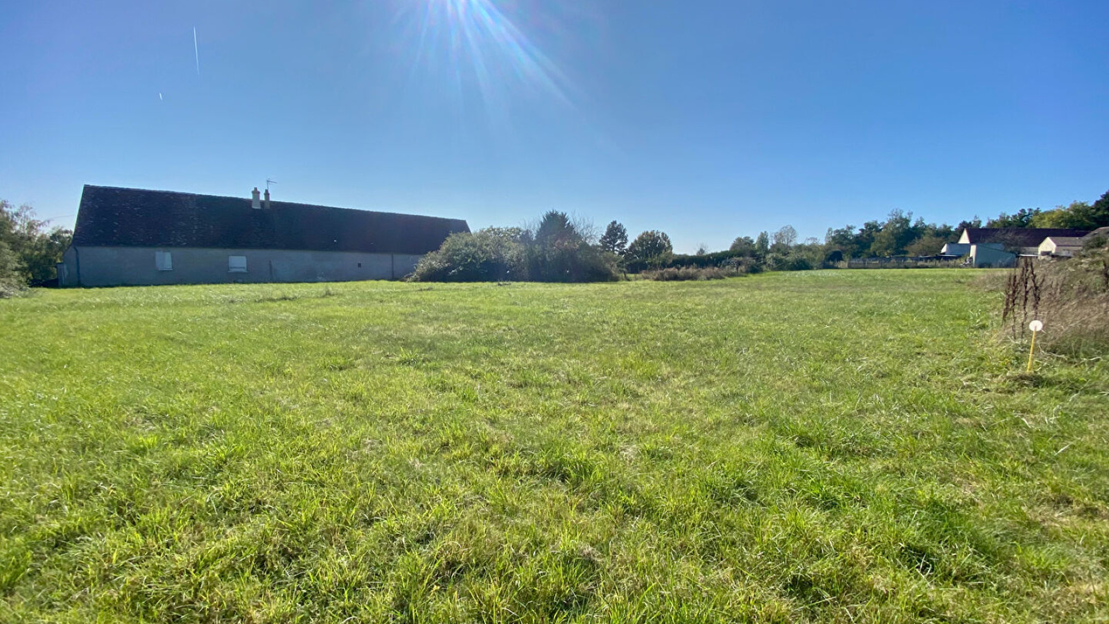 Terrain constructible de 900m2 à Marchenoir