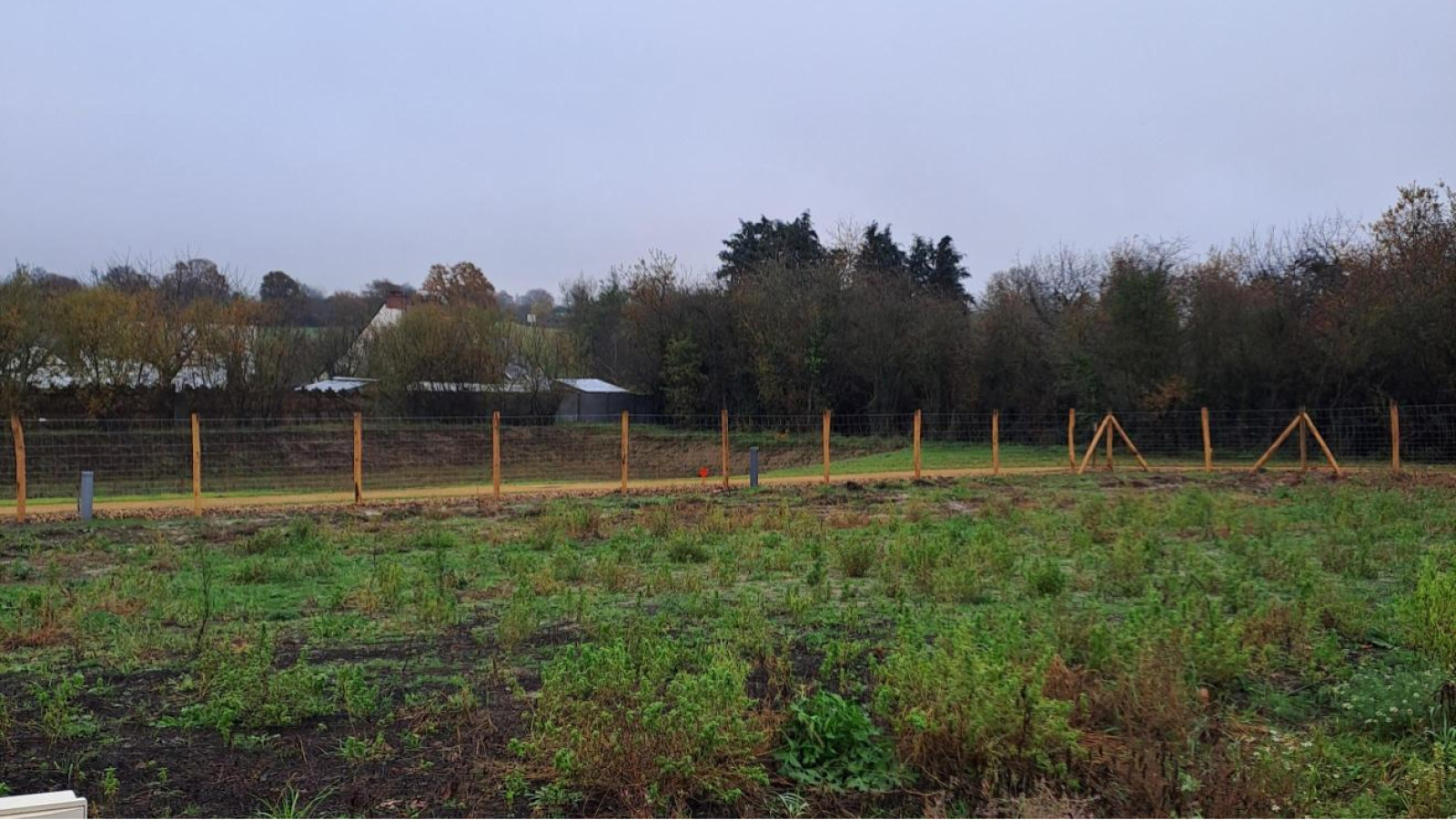 Terrain constructible de 449m2 à Segré-en-Anjou Bleu