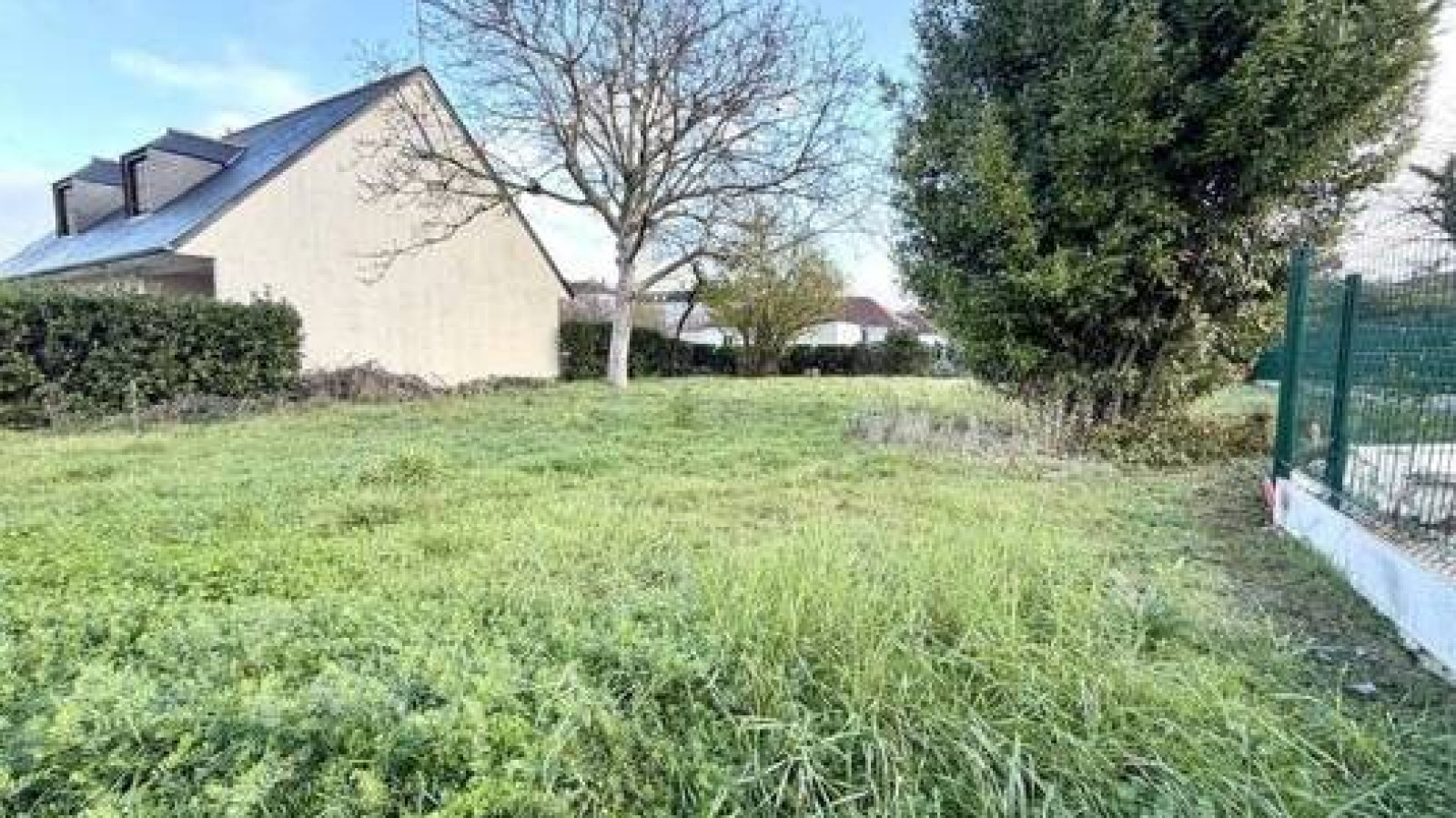 Terrain constructible de 560m2 à Cholet