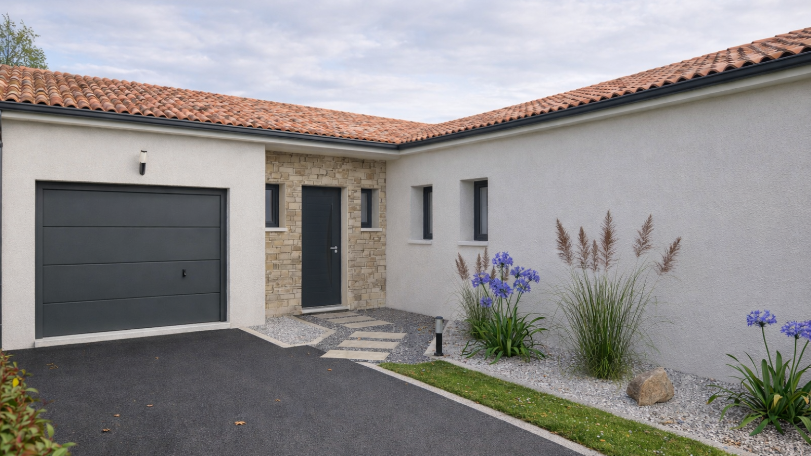 Maison neuve à Mortagne-sur-Sèvre avec 4 chambres sur terrain de 543m2 / image 4