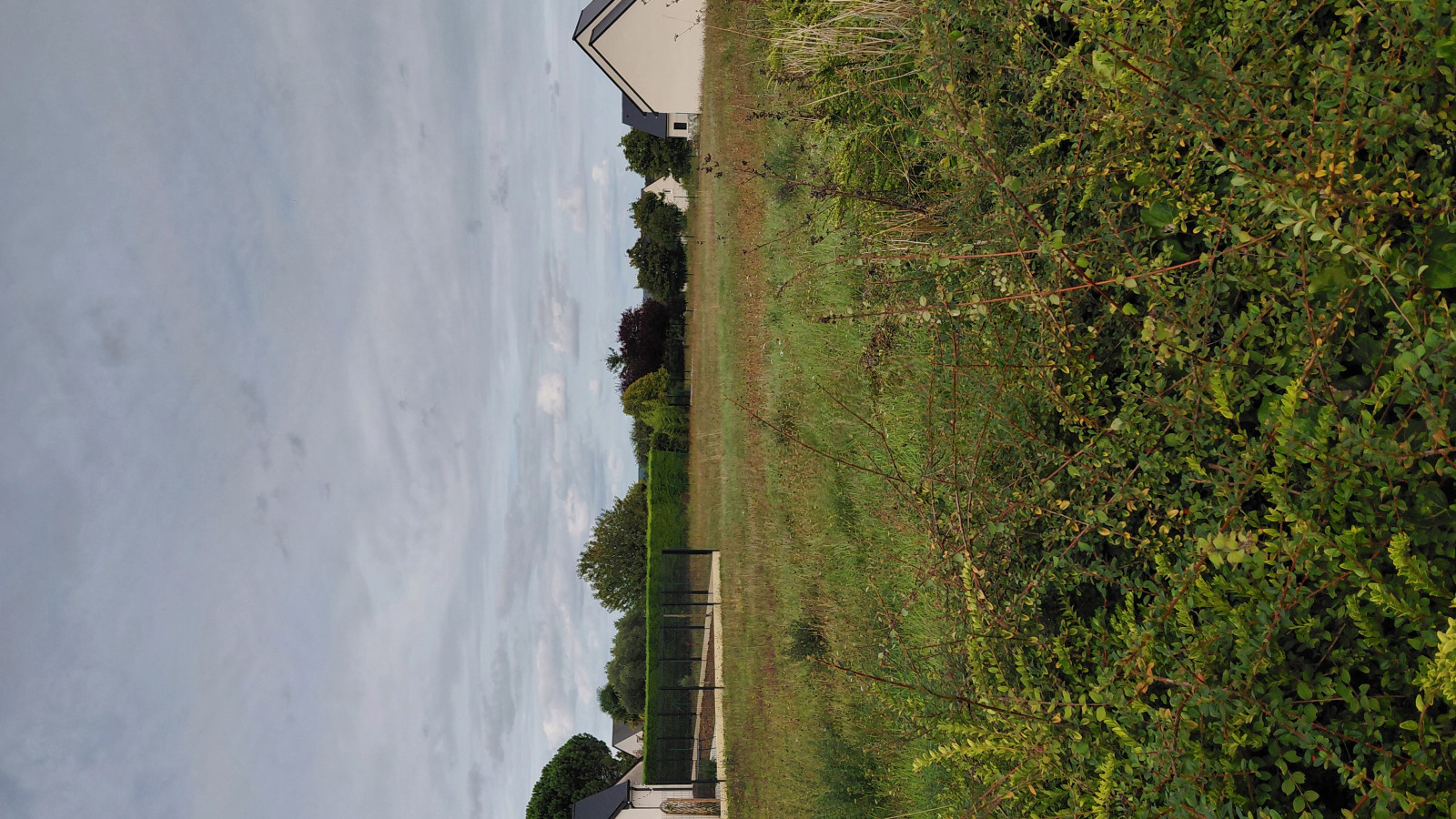 Terrain constructible de 437m2 à Parçay-Meslay