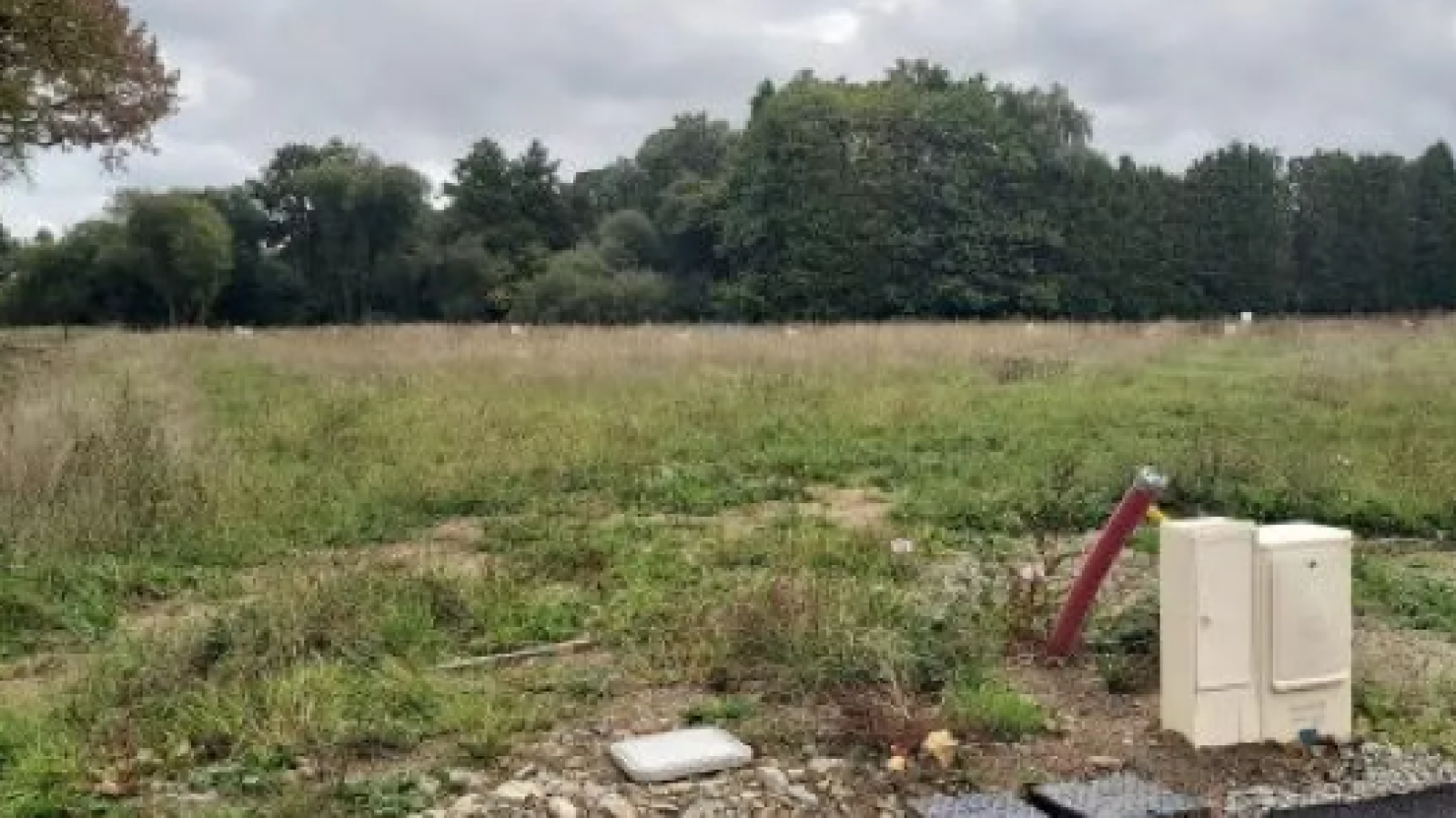 Terrain constructible de 481m2 à Béruges