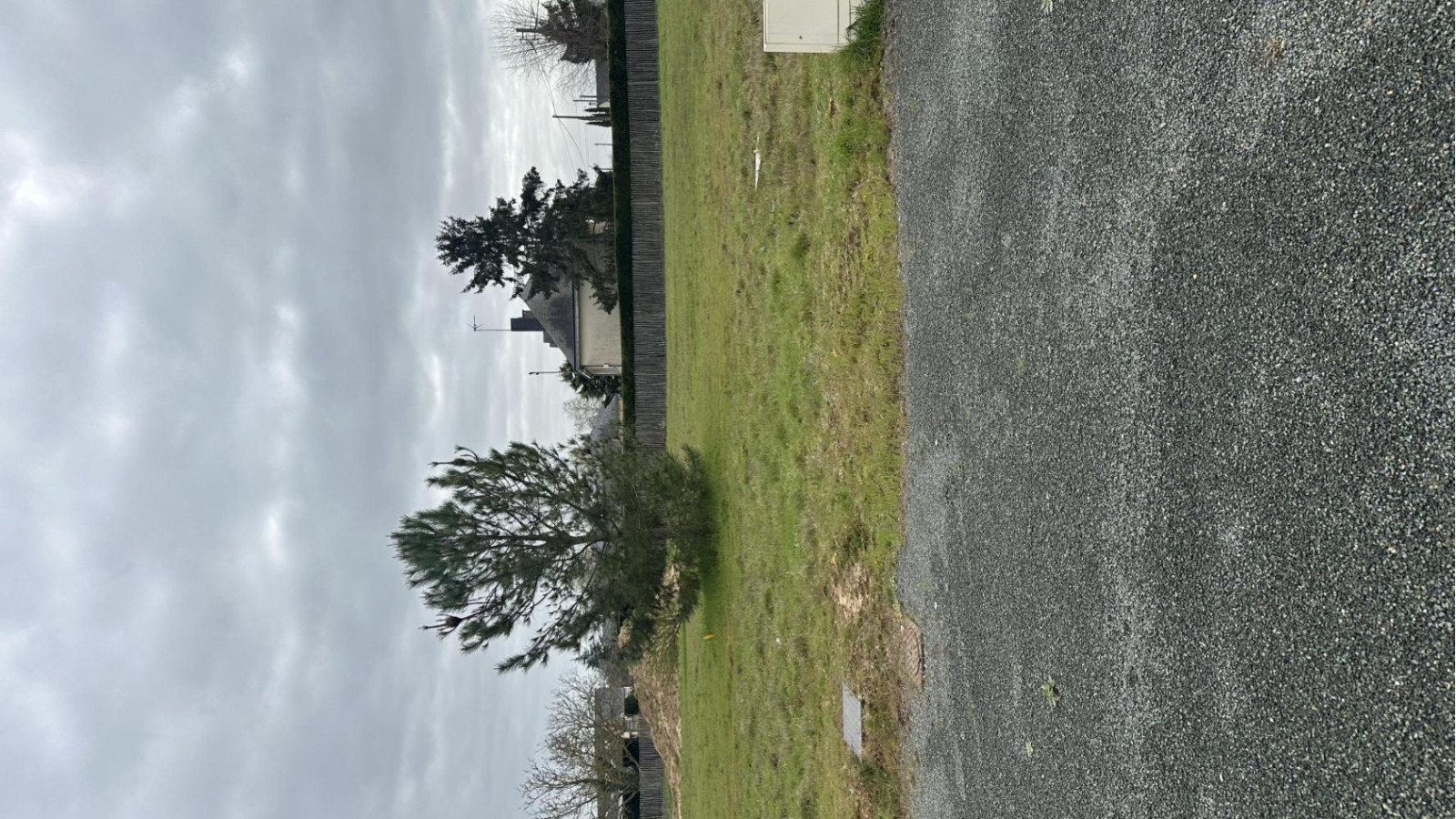 Terrain constructible de 403m2 à Loire-Authion