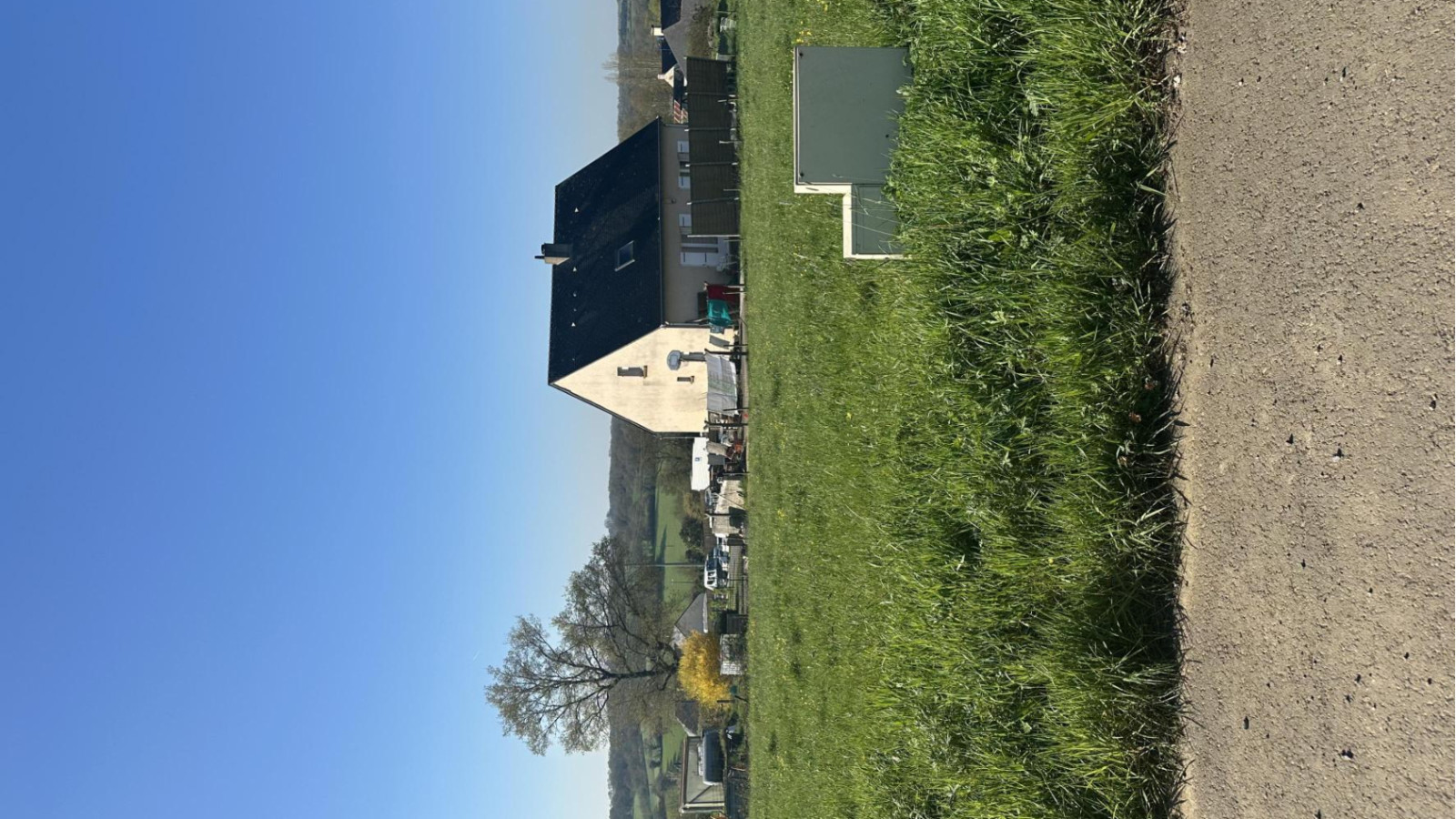 Terrain constructible de 415m2 à Jarzé Villages