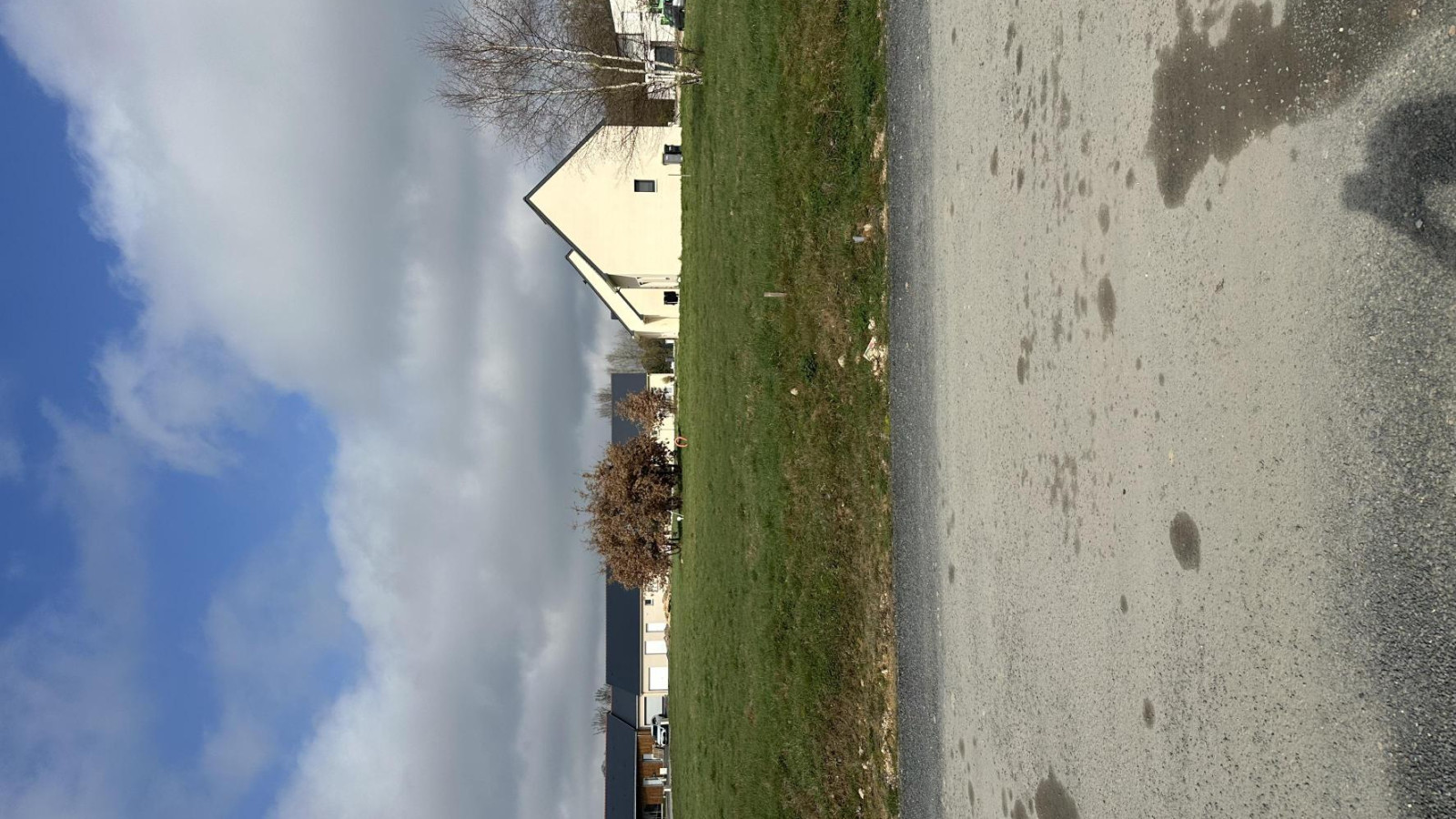 Terrain constructible de 312m2 à Segré-en-Anjou Bleu