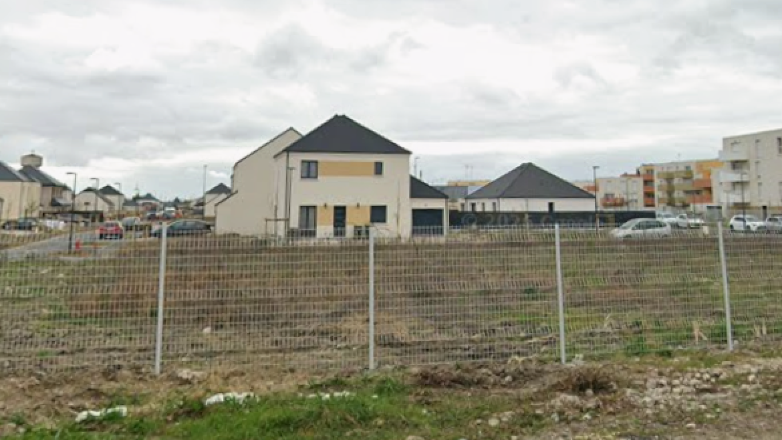 Terrain constructible de 425m2 à La Chapelle-Saint-Mesmin