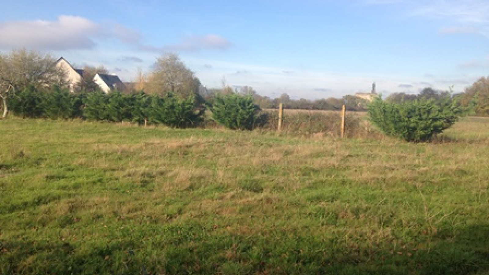 Terrain constructible de 407m2 à Lignières-de-Touraine