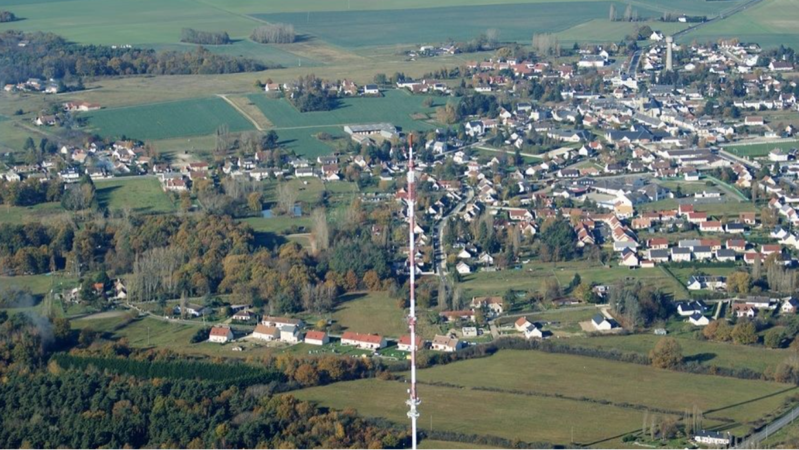 Terrain constructible de 531m2 à Traînou