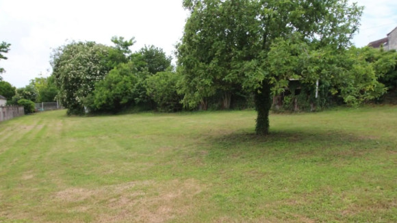 lamour loches.jpg