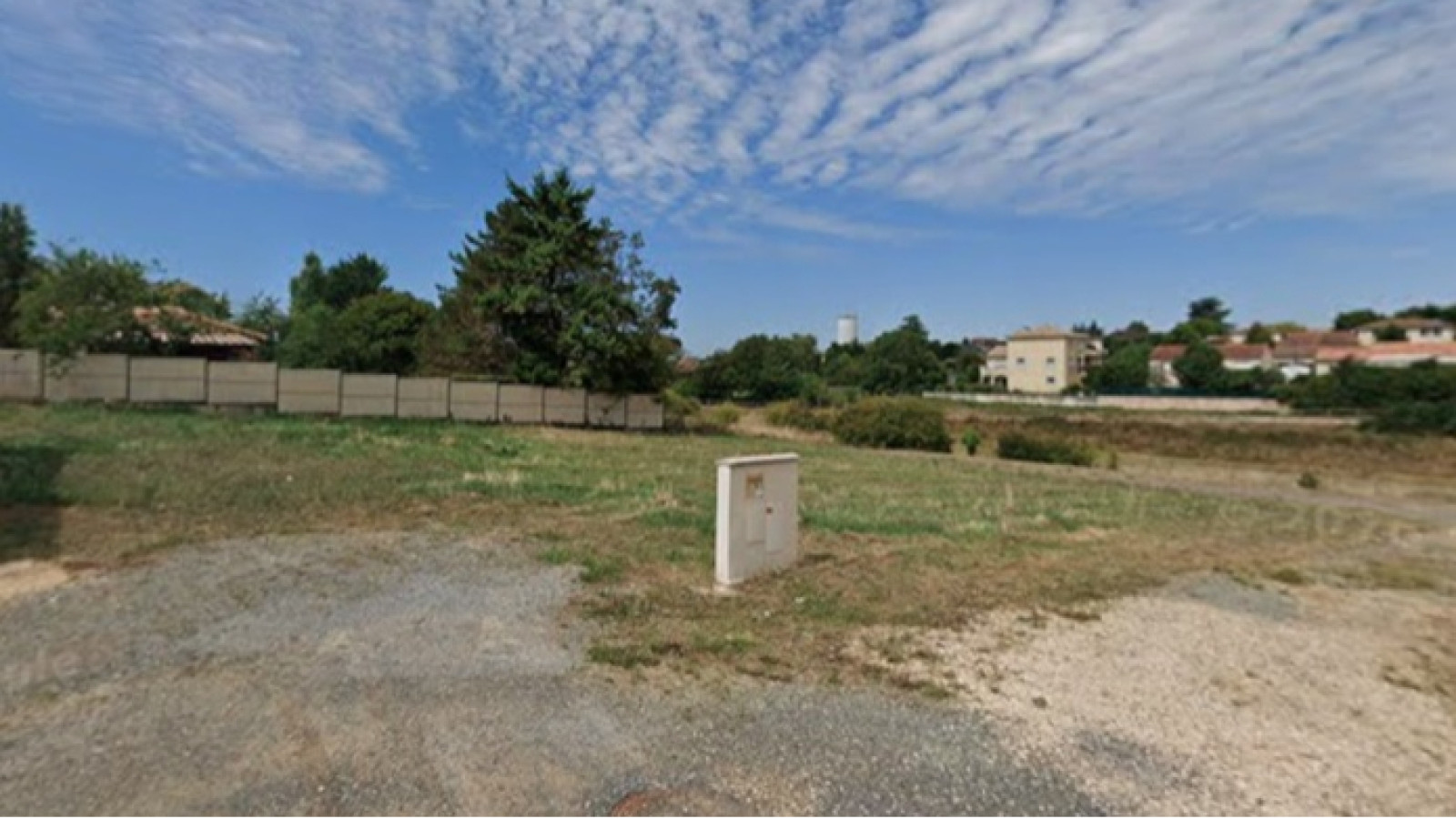 Terrain constructible de 1109m2 à Saint-Benoît