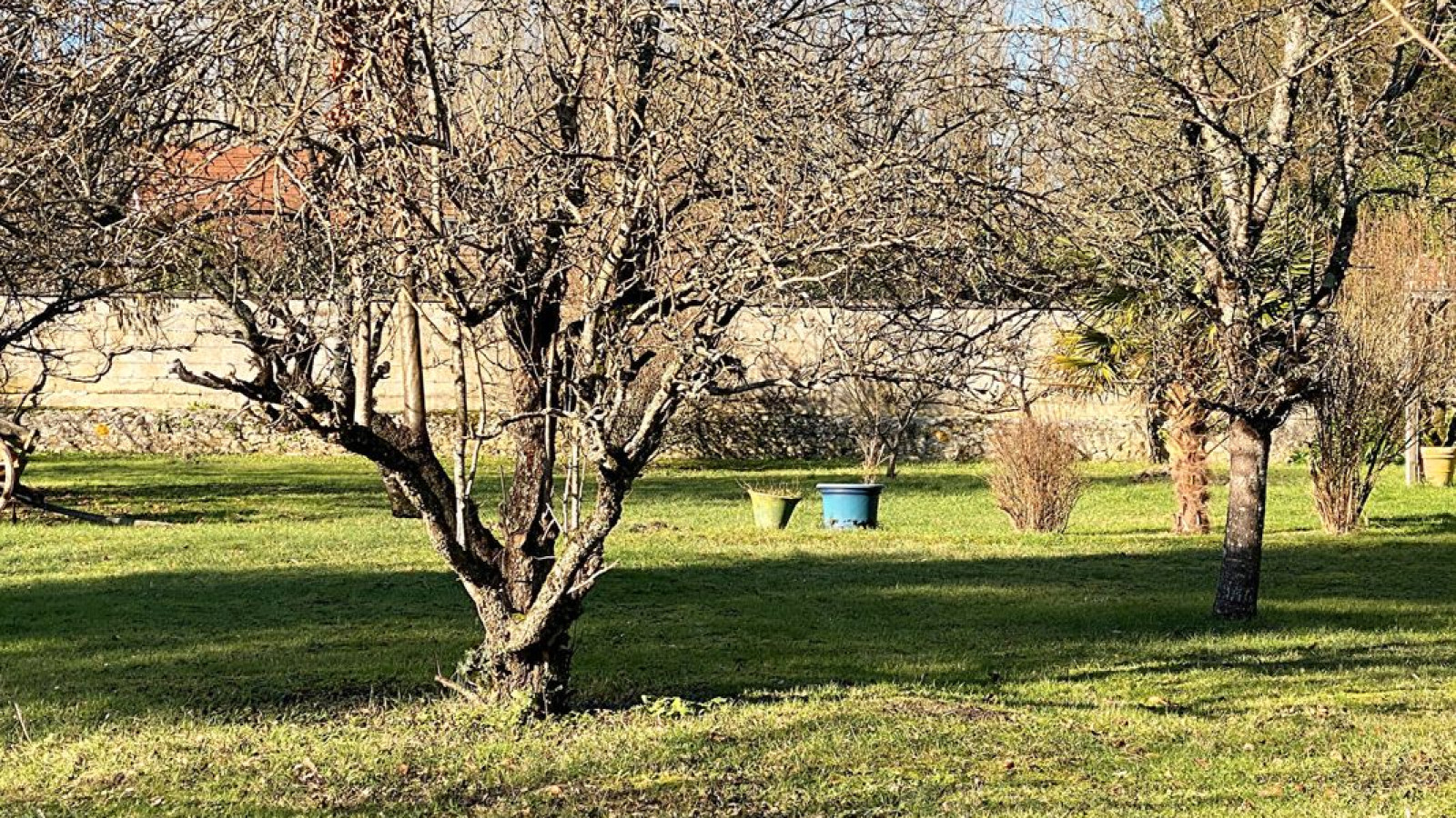 Terrain constructible de 974m2 à Blois
