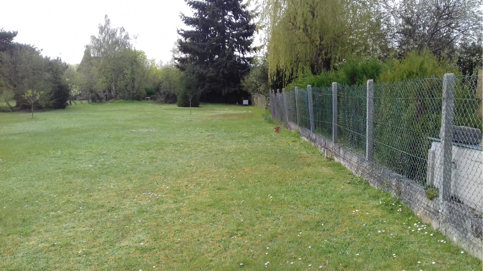 Terrain constructible de 752m2 à Nemours