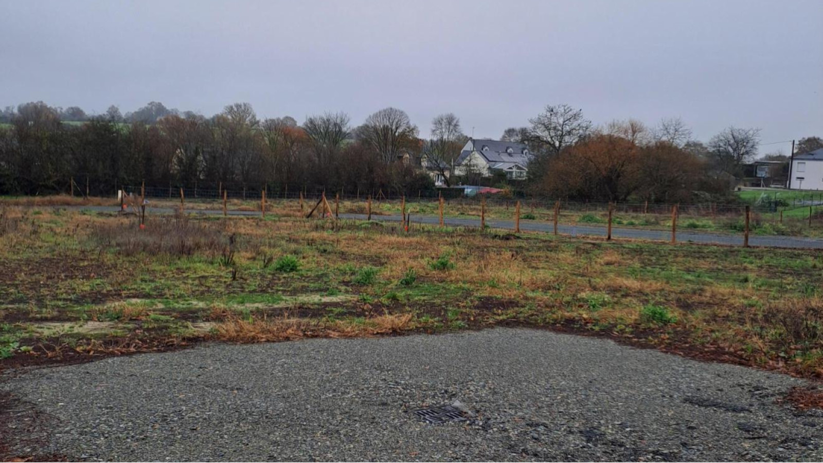 Terrain constructible de 330m2 à Segré-en-Anjou Bleu