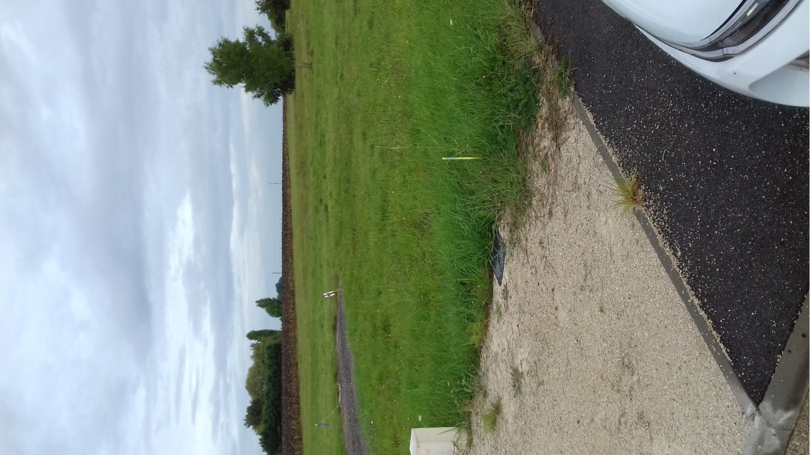 Terrain constructible de 879m2 à Château-Landon