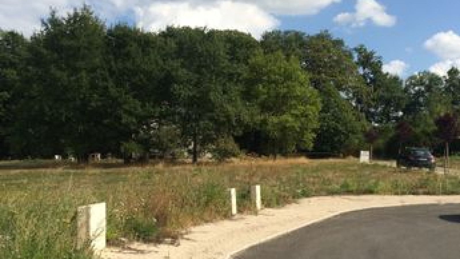 Terrain constructible de 529m2 à Amilly