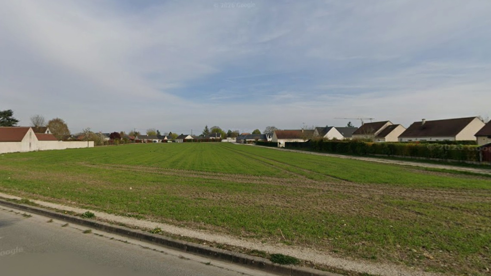 Terrain constructible de 519m2 à Neuville-aux-Bois
