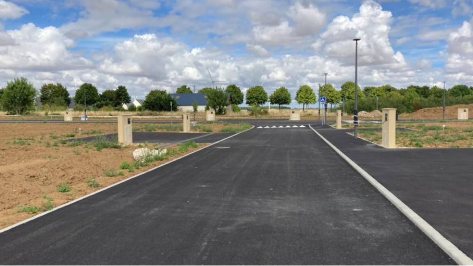 Terrain constructible de 595m2 à Janville-en-Beauce