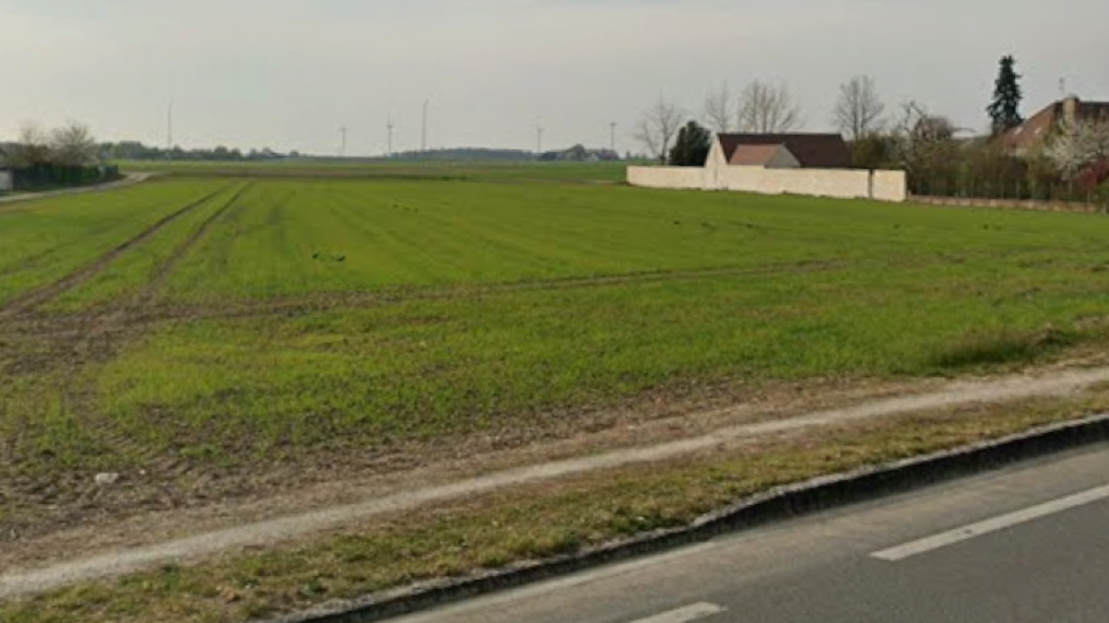 Terrain constructible de 500m2 à Neuville-aux-Bois