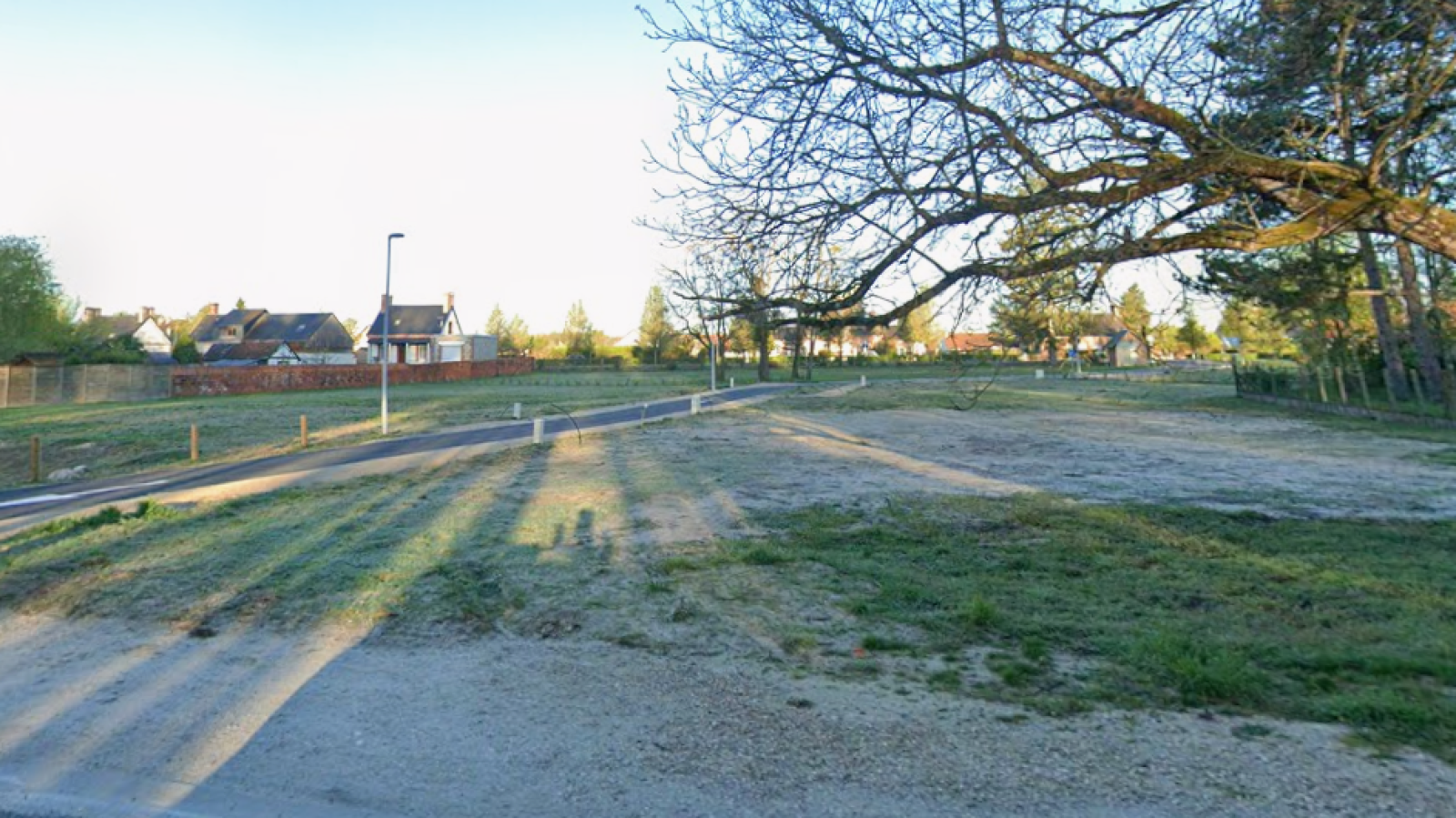 Terrain constructible de 650m2 à Nouan-le-Fuzelier