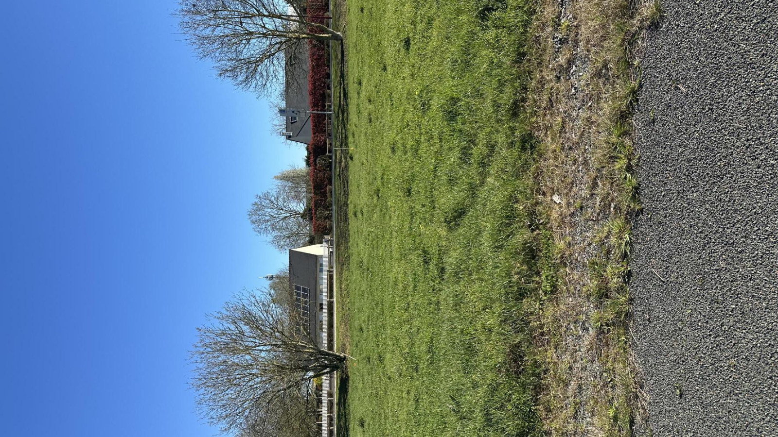 Terrain constructible de 443m2 à Bécon-les-Granits